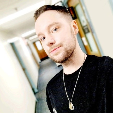 Portrait of Mark Tompkins